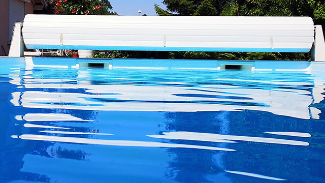 Couverture piscine Blue 2.0 volet hors sol 1